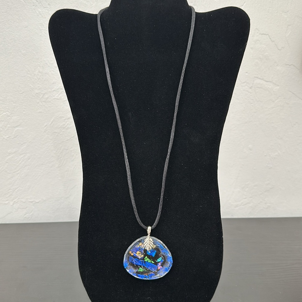 Beautiful Large Signed Glass Vintage Pendant On Cord Necklace - Picture 10 of 15